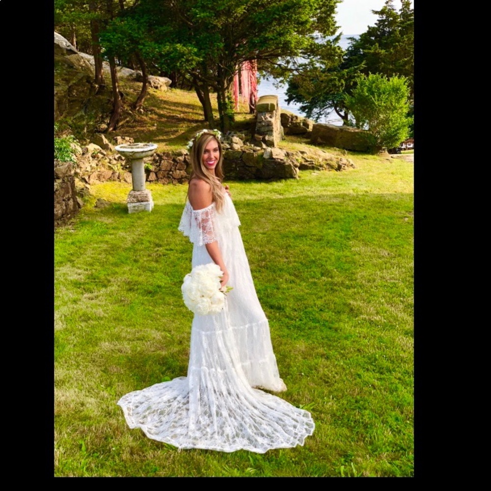 SOLD ! Grace Loves Lace Franca Gown - Picture 4 of 8